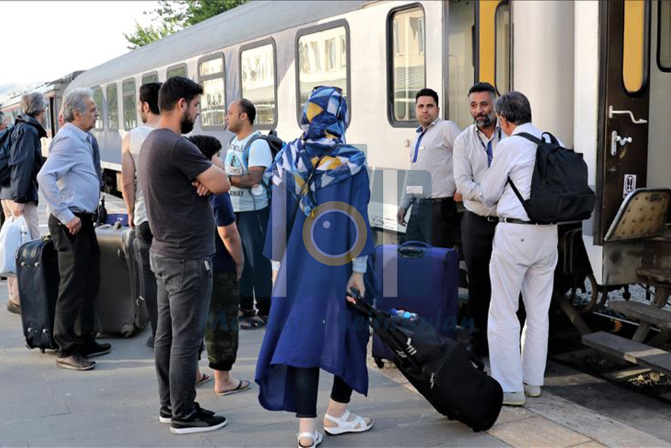 قطار تهران وان | قطار تهران به ترکیه | مهاجر سیر ایرانیان