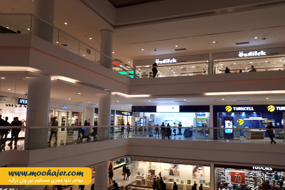 خرید وان اوم گالری 35 مهاجر سیر ایرانیان