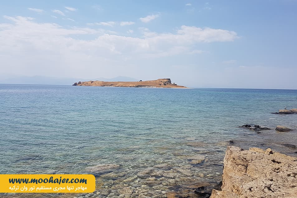 چارپاناک Çarpanak Island 11 مهاجر سیر ایرانیان