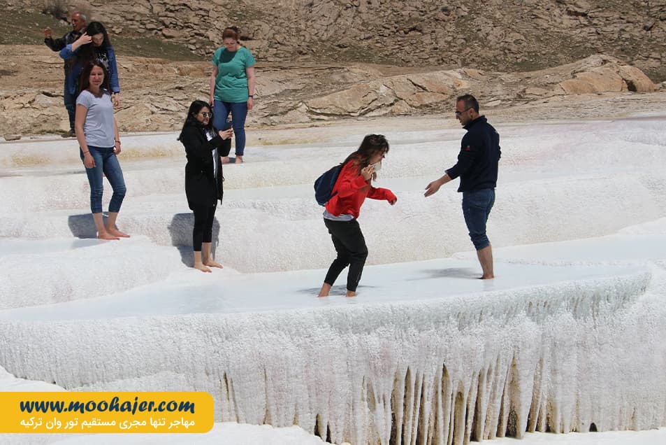 پلکانی تراورتنی وان 7 مهاجر سیر ایرانیان